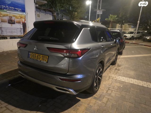 מיצובישי אאוטלנדר