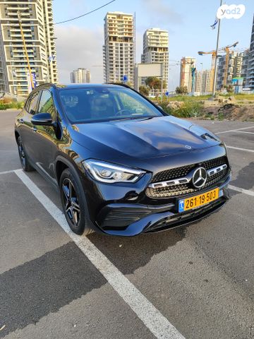מרצדס-בנץ GLA