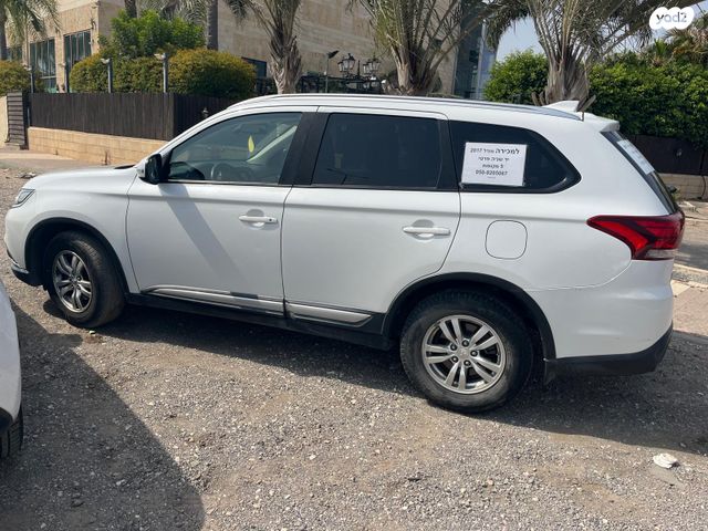 מיצובישי אאוטלנדר