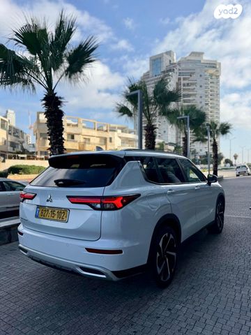 מיצובישי אאוטלנדר