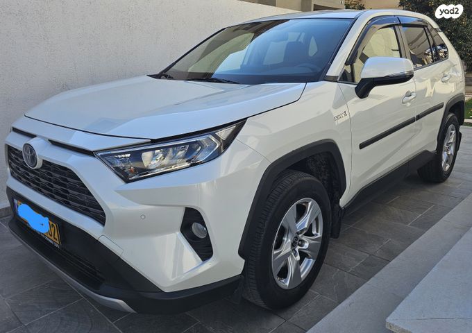 טויוטה RAV4