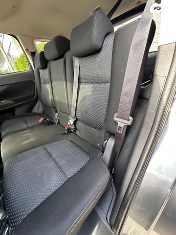 מיצובישי אאוטלנדר