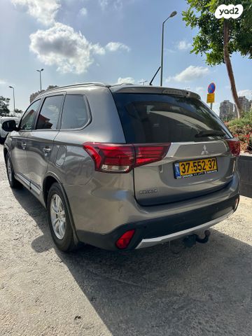 מיצובישי אאוטלנדר