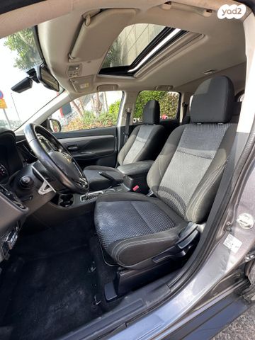 מיצובישי אאוטלנדר