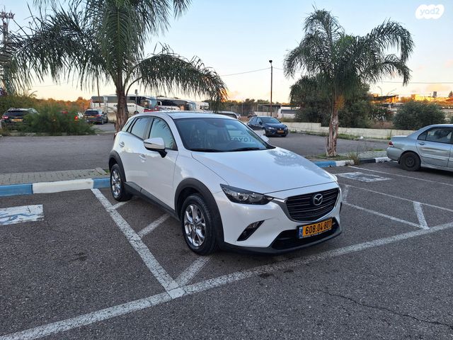 מודעת רכב מאזדה CX-3