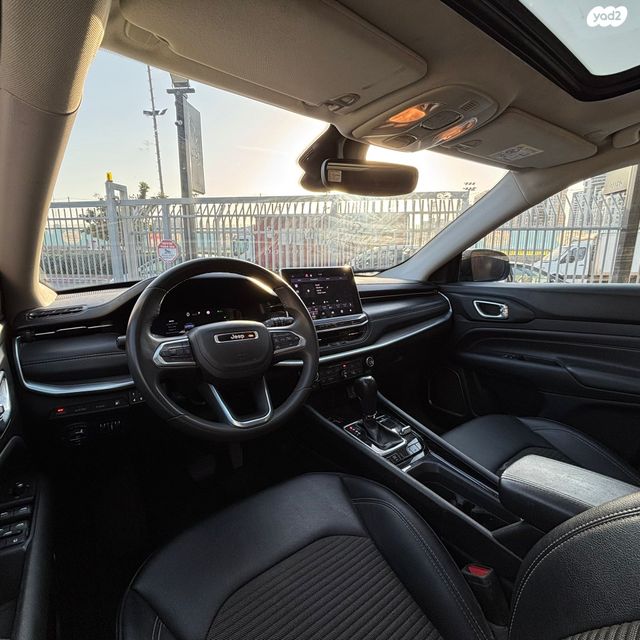 מודעת רכב ג'יפ קומפאס 1