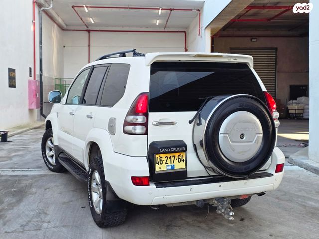 טויוטה לנד קרוזר
