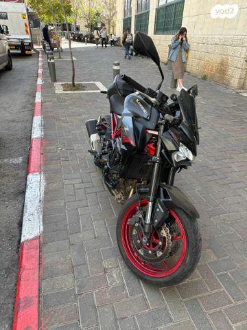 קאוואסאקי Z900