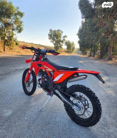 מודעת רכב בטא איקסטריינר 300