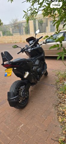 הונדה X-ADV750