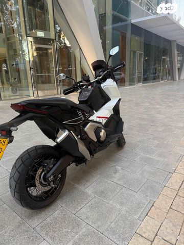 הונדה X-ADV750