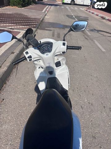 מודעת רכב הונדה ויז'ן 110