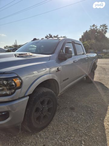 מודעת רכב דודג'