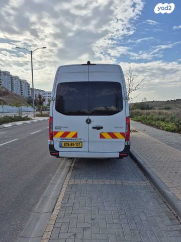 מיניבוסים ורכבי הסעות