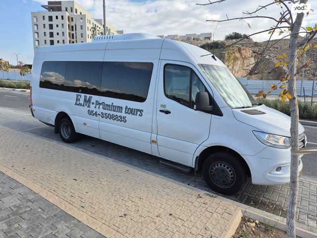 מיניבוסים ורכבי הסעות