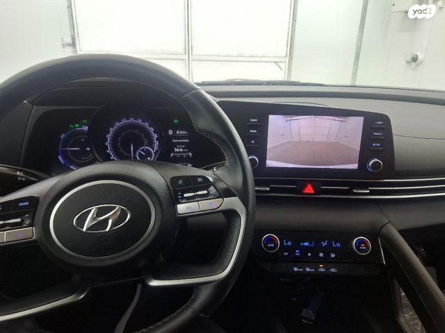 יונדאי אלנטרה