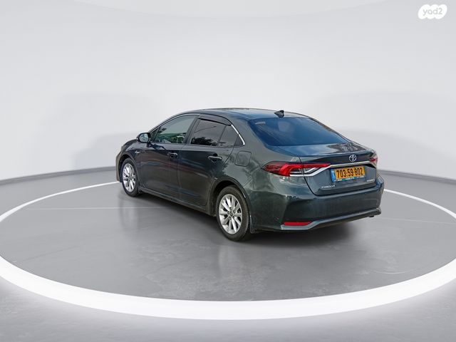 טויוטה קורולה