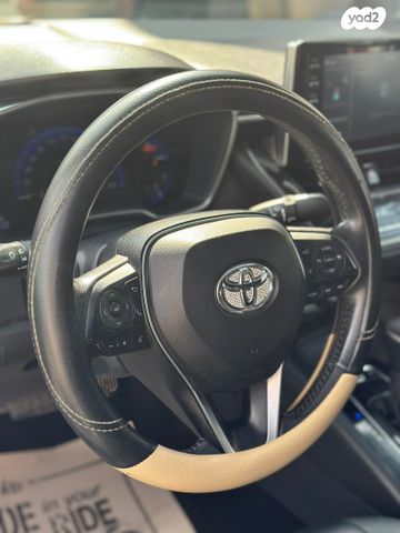 טויוטה קורולה