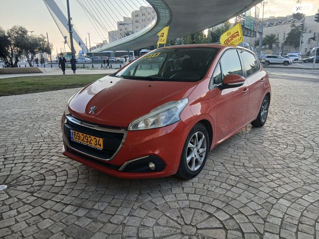 מודעת רכב פיג'ו 208