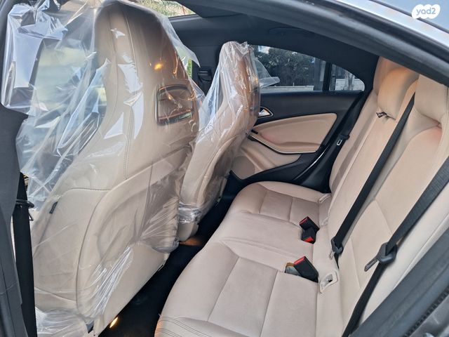 מרצדס-בנץ CLA