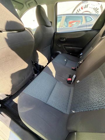 טויוטה יאריס