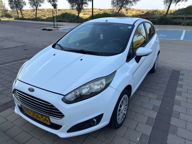 מודעת רכב פורד פיאסטה