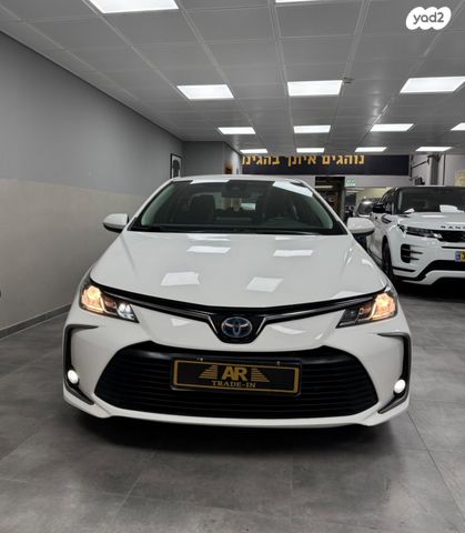 טויוטה קורולה