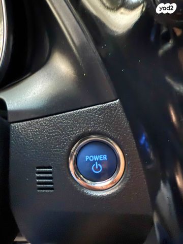 טויוטה אוריס