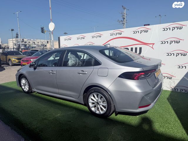 טויוטה קורולה