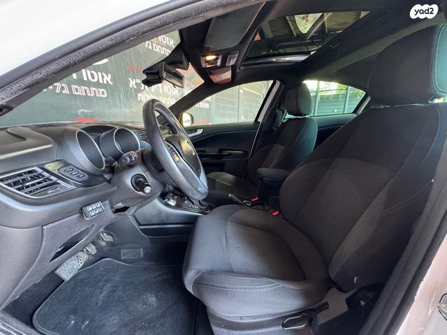 אלפא רומיאו ג'ולייטה