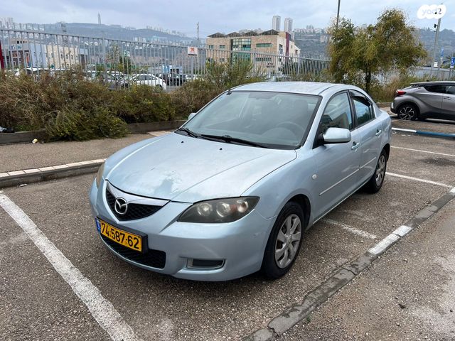 מודעת רכב מאזדה 3