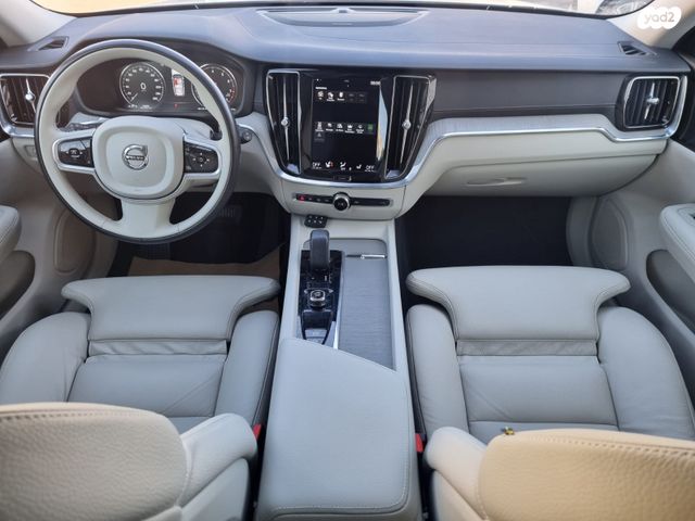 וולוו V60