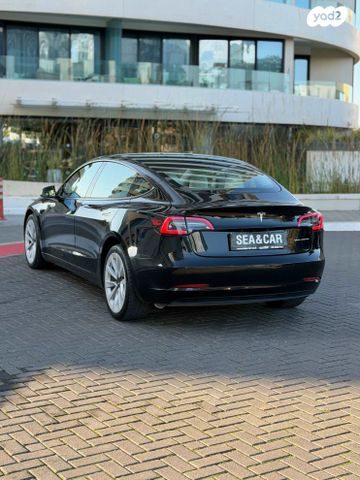 טסלה מודל 3