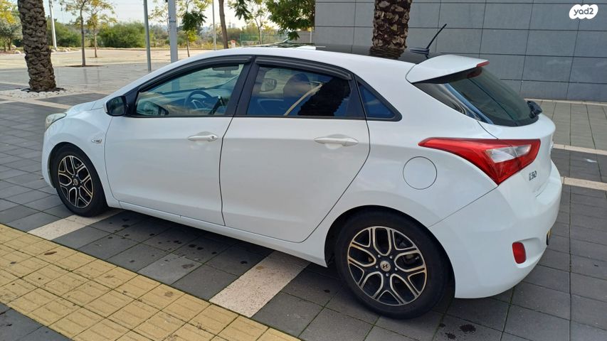 יונדאי i30