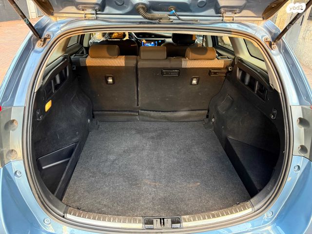 טויוטה אוריס