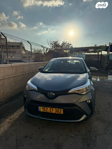 טויוטה C-HR