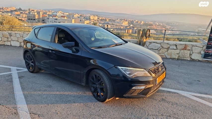 מודעת רכב סיאט לאון