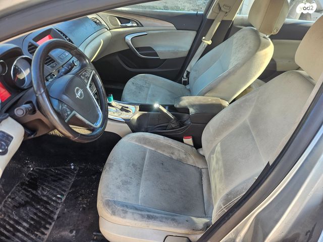 אופל אינסיגניה