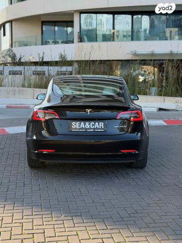 טסלה מודל 3