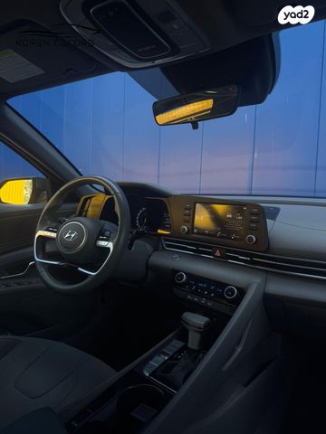 יונדאי אלנטרה