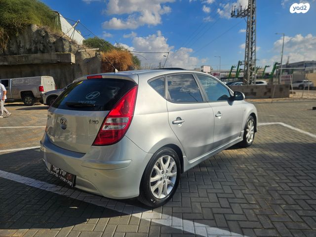 יונדאי i30