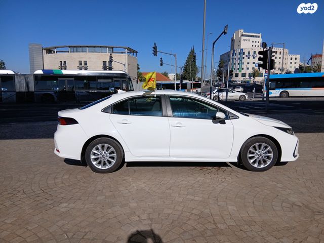 טויוטה קורולה