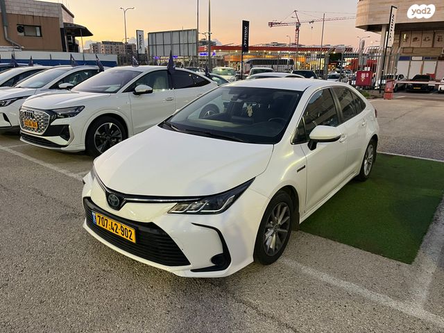 טויוטה קורולה