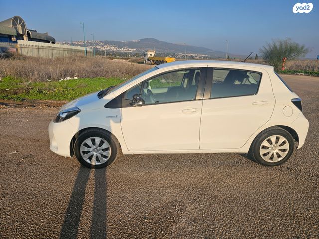 טויוטה יאריס