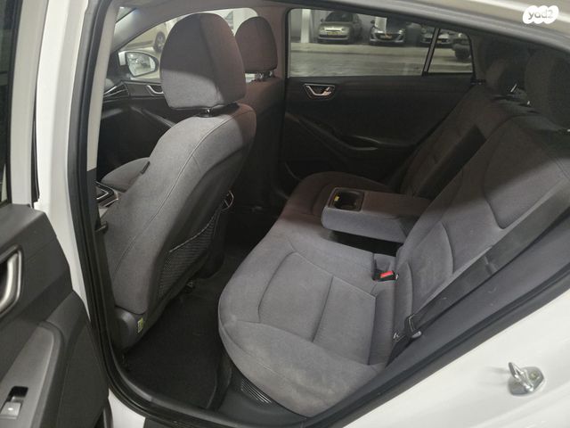 יונדאי איוניק