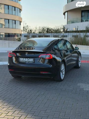 טסלה מודל 3