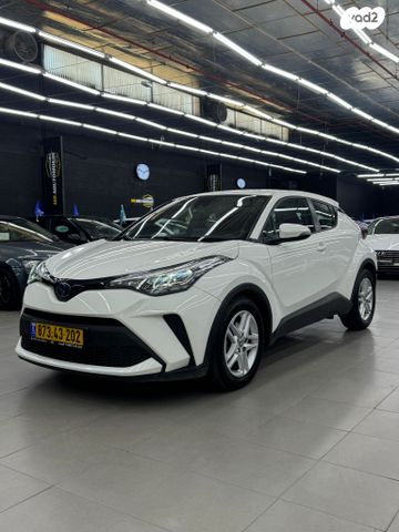 מודעת רכב טויוטה C-HR