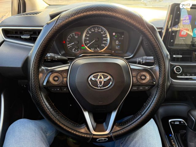 טויוטה קורולה