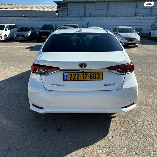 מודעת רכב טויוטה קורולה 2