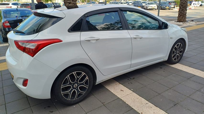 יונדאי i30